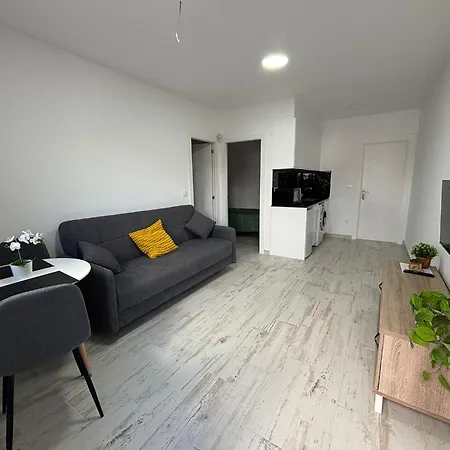 Bella Aurora Aparthotel