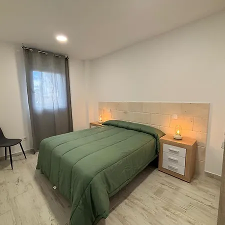 Bella Aurora Aparthotel 3*